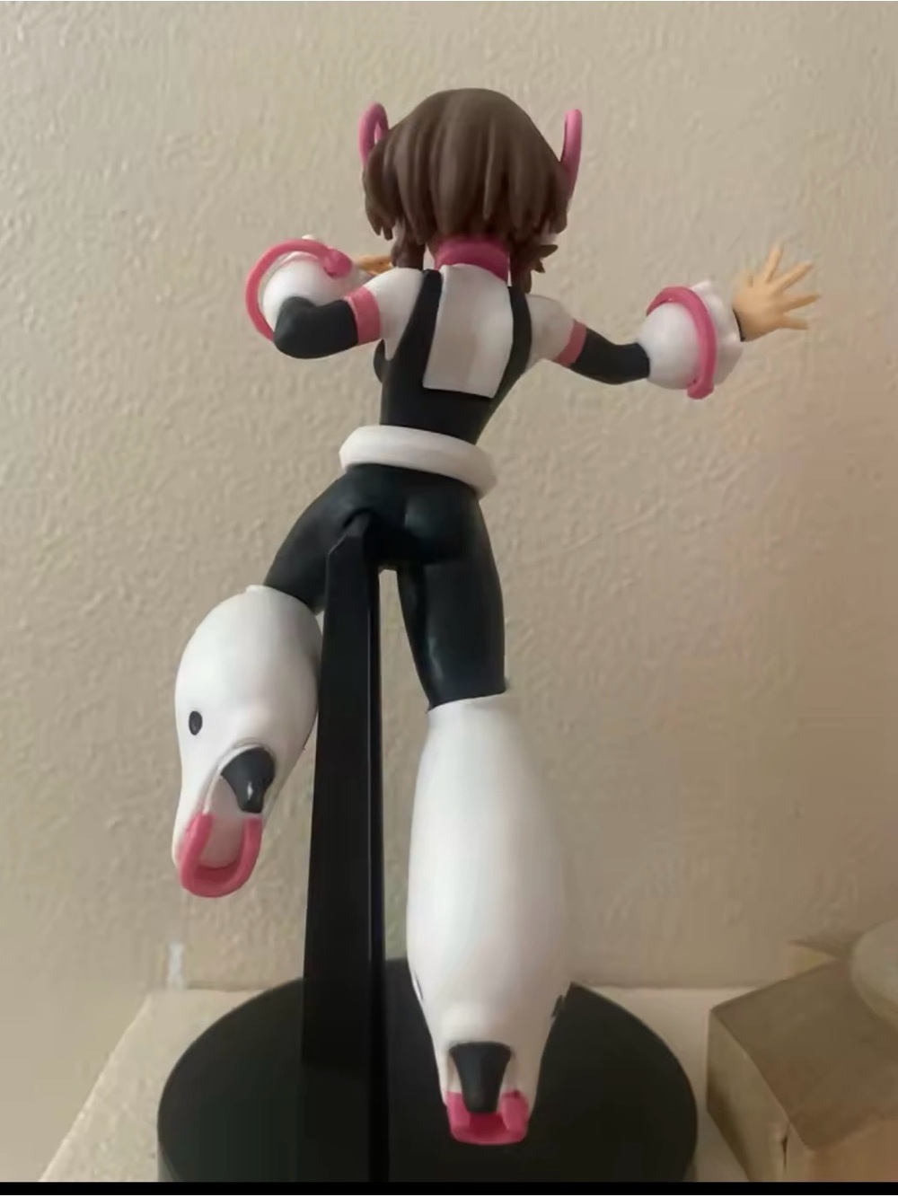Uraraka Ochaco PVC Figure — Pink, White & Black - Picture 2 of 4